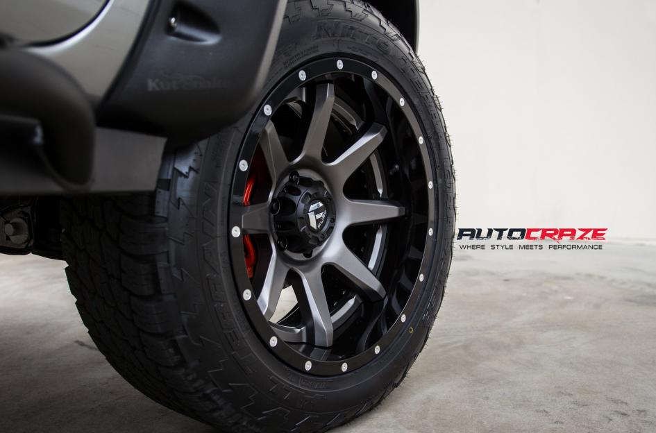 FORD RANGER RAMPAGE ANTHRACITE CENTRE GLOSS BLACK LIP